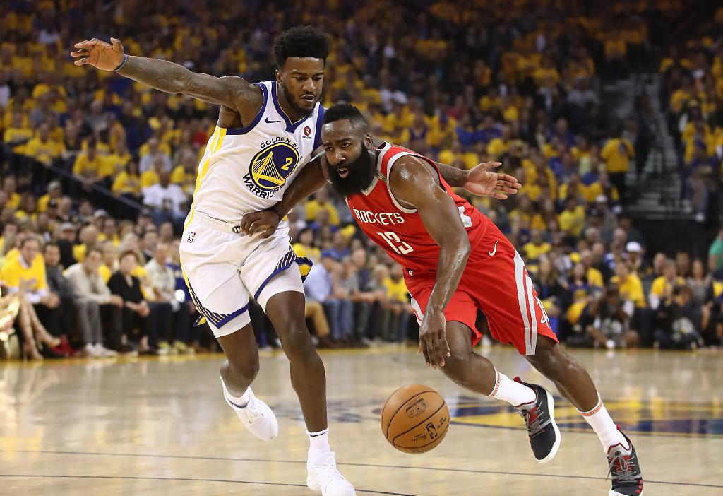 包含哈兰德官方宣布晋级下一阶段新规，勇士引发争议！引发球迷热议的词条