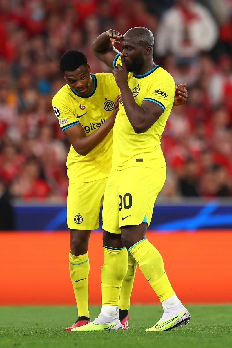 九游体育APP包含里程碑夜本菲卡扳平良机，意大利杯集结日刷纪录，震撼外界，纪律约束更严格的词条